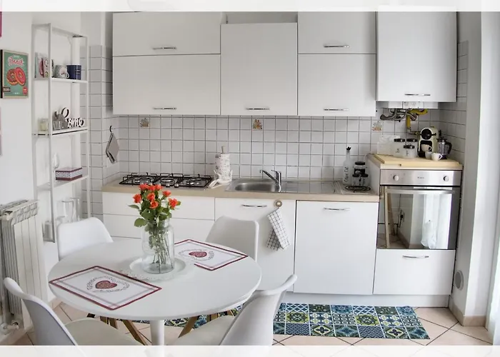 Your Place By The - Near Leonardo Academy, Mxp *