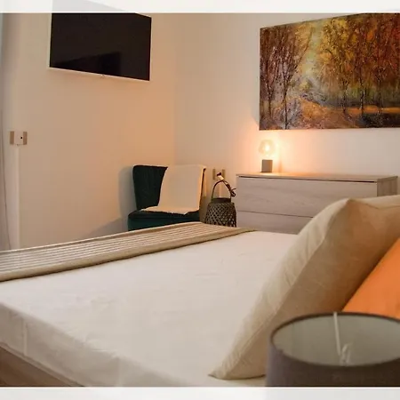 Apartment Your Place By The - Near Leonardo Academy, Mxp Sesto Calende