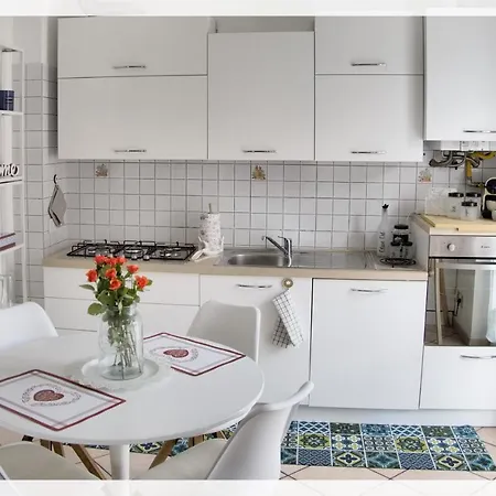 Your Place By The - Near Leonardo Academy, Mxp *