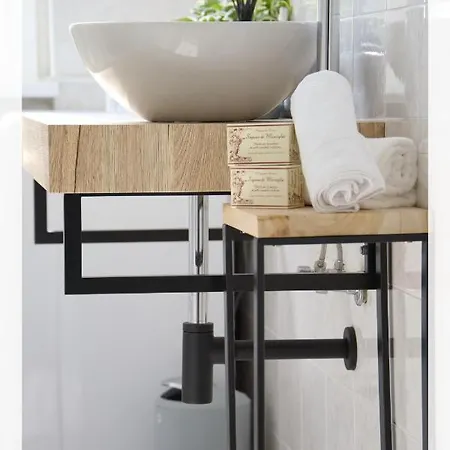 Your Place By The - Near Leonardo Academy, Mxp Apartment *