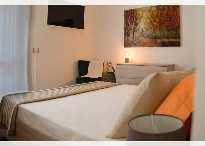 Apartmán Your Place By The - Near Leonardo Academy, Mxp Sesto Calende